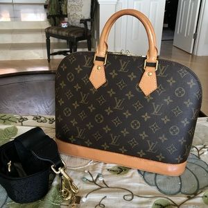 Louis Vuitton Alma PM